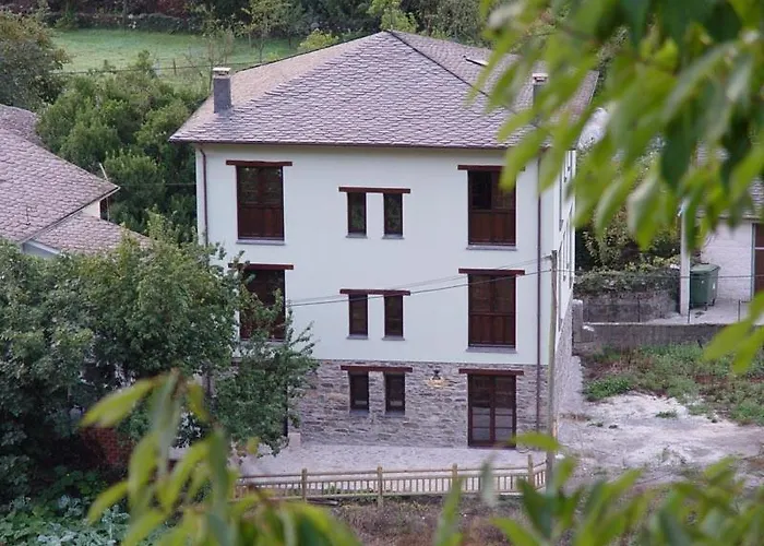 Casa Muniellos Apartment